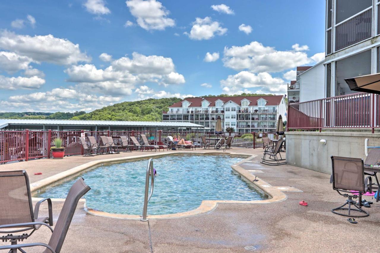 The Lake Escape With Balcony And Pool Access! Camdenton Luaran gambar