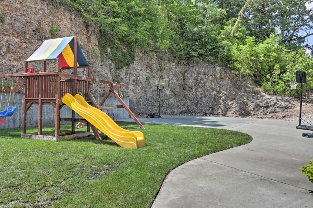 The Lake Escape With Balcony And Pool Access! Camdenton Luaran gambar